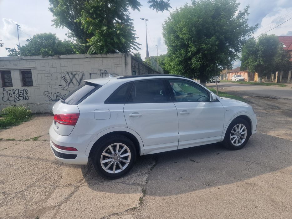 Audi Q3 SLine 2.0tdi 184CP automat