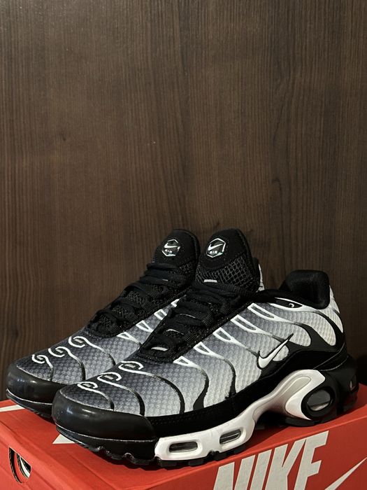 Nike Air Max Plus TN Black Silver - 40,41,42,43,44,45,46