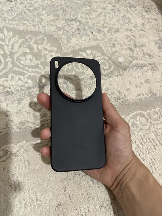 Vivo x300 pro. 16/512