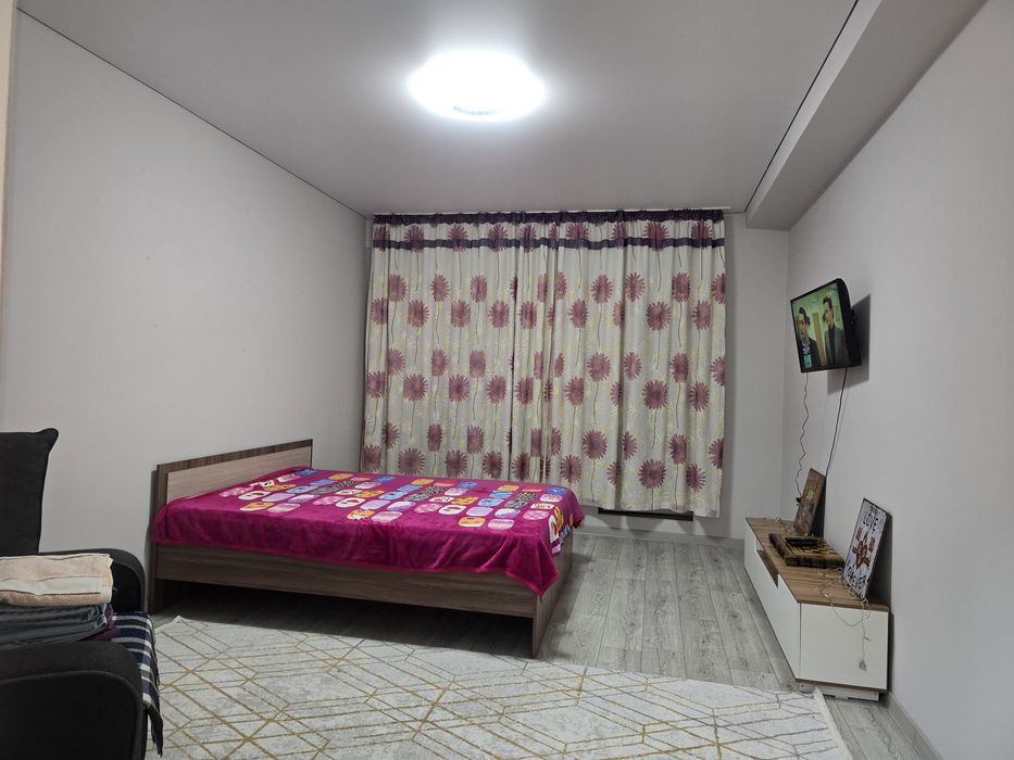 Квартира посуточно мкр  Самал новая