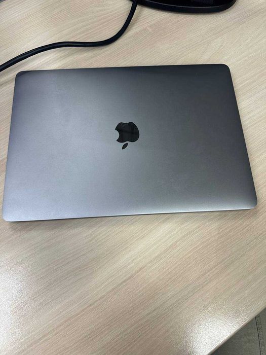 Macbook Pro 13” 2020 16 gb / 512 gb
