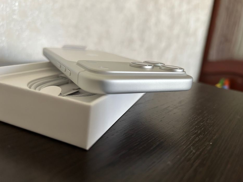 iPhone 17 Pro Max 256 GB EAC Silver Не активированный