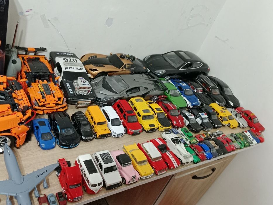 Срочно продам всю свою коллекцию машинок