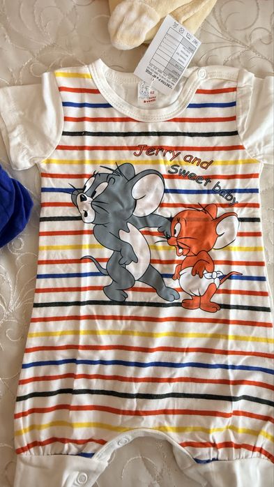 Бебешки дрехи и аксесоари