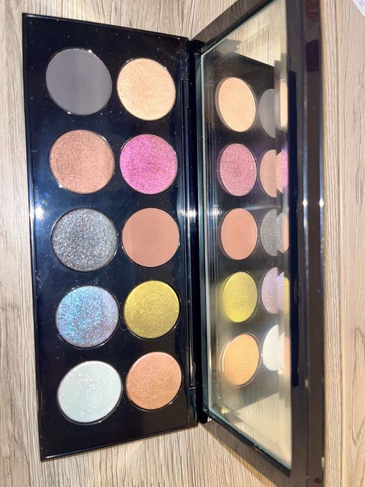 Палитра сенки Pat McGrath Mothership III Subversive