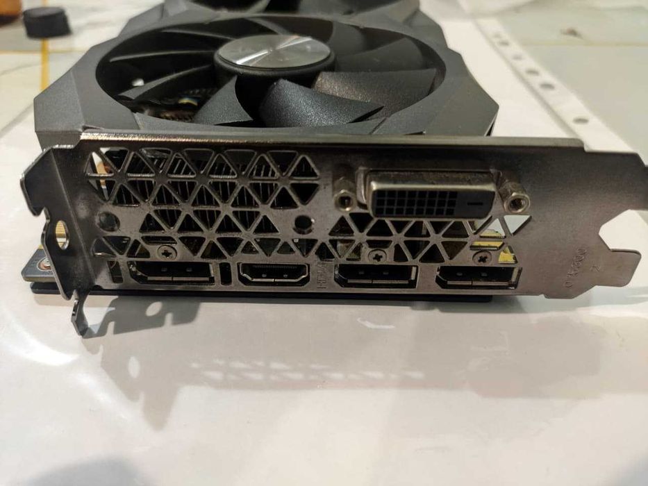 Zotac 1070 TI   8GB!
