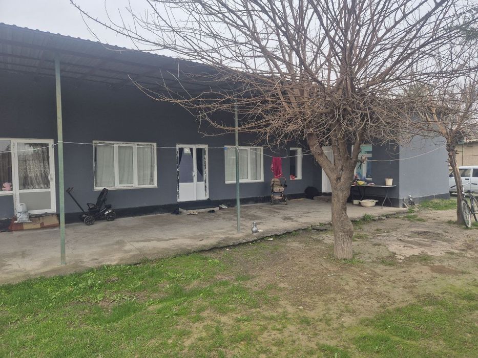 Уй сотилади, Зафаробод тумани маркази