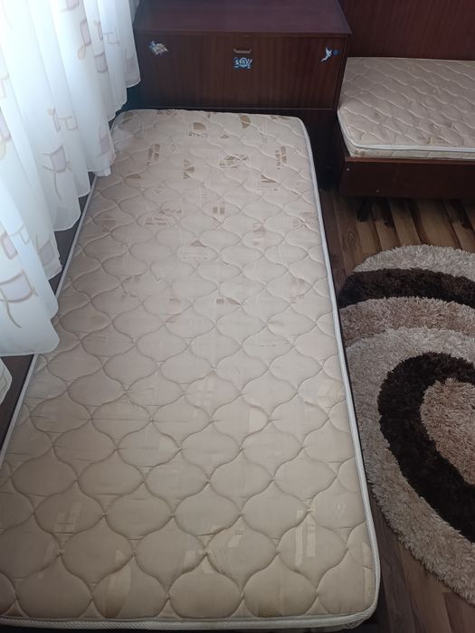 Ъглови легла с матраци и ракла