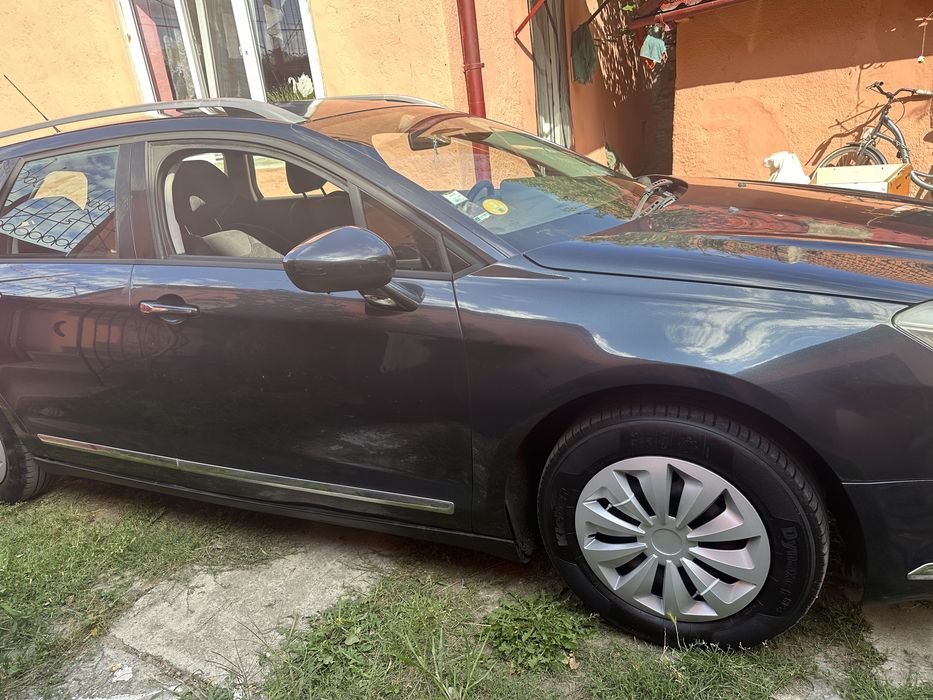 Vand sau schimb citroen c5 2009