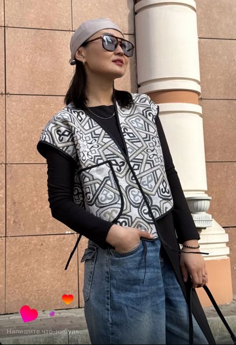 Этно жилет  серебристый