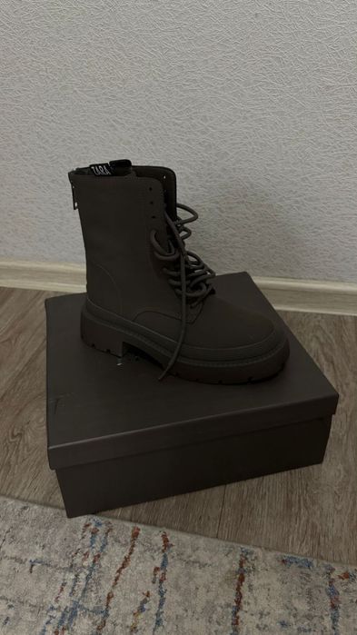 Женские ботинки новые