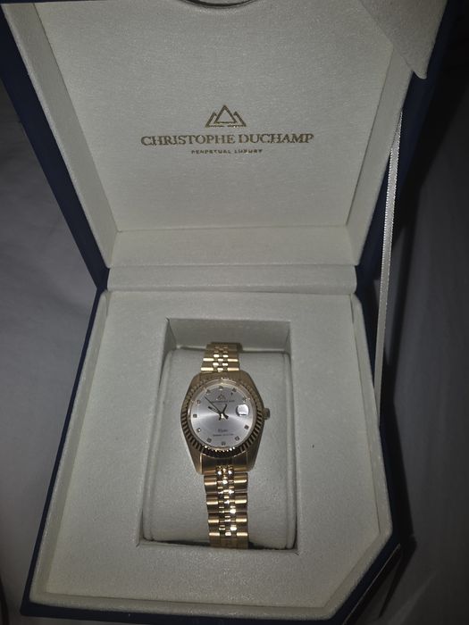 Дамски часовникк