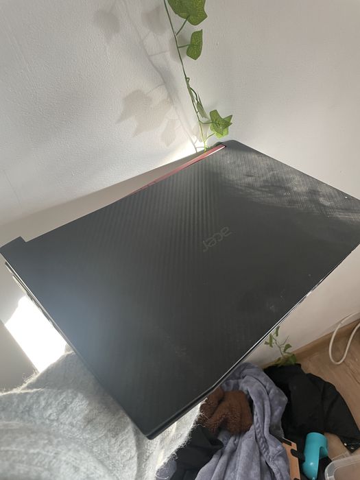 Laptop acer nitro n17c1 pentru piese