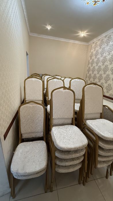 Продам стулья для ресторана