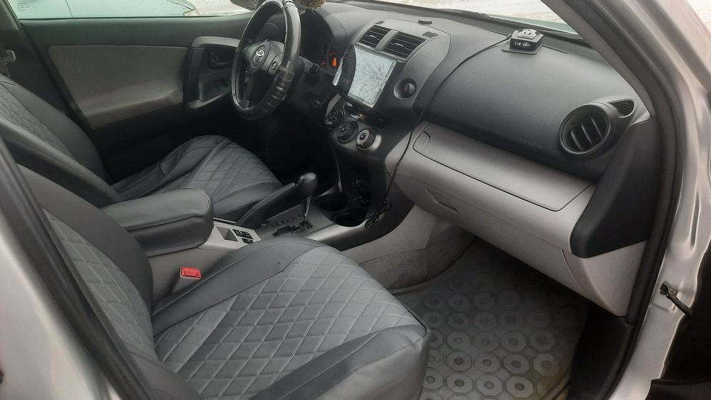 Тойота Рав 4 продам