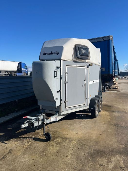 Remorcă de vânzare