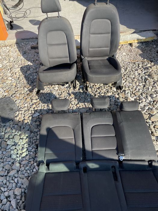 седалки от Audi Q3 8U0