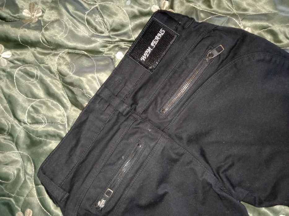 Джинсы на девушек