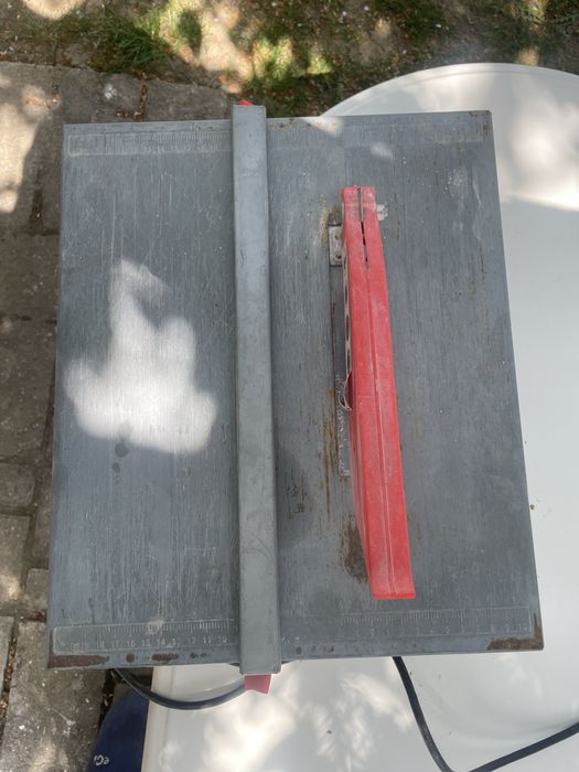 Mașină/circular pentru tăiat gresie