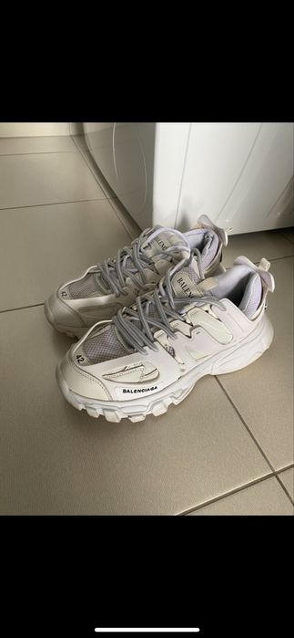 Balenciaga track 42