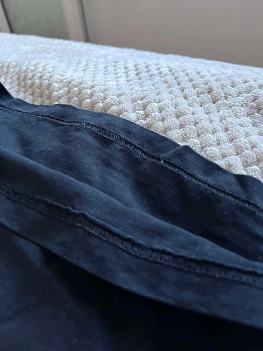 Черна ежедневна тениска с надпис „Smoke weed at my funeral“