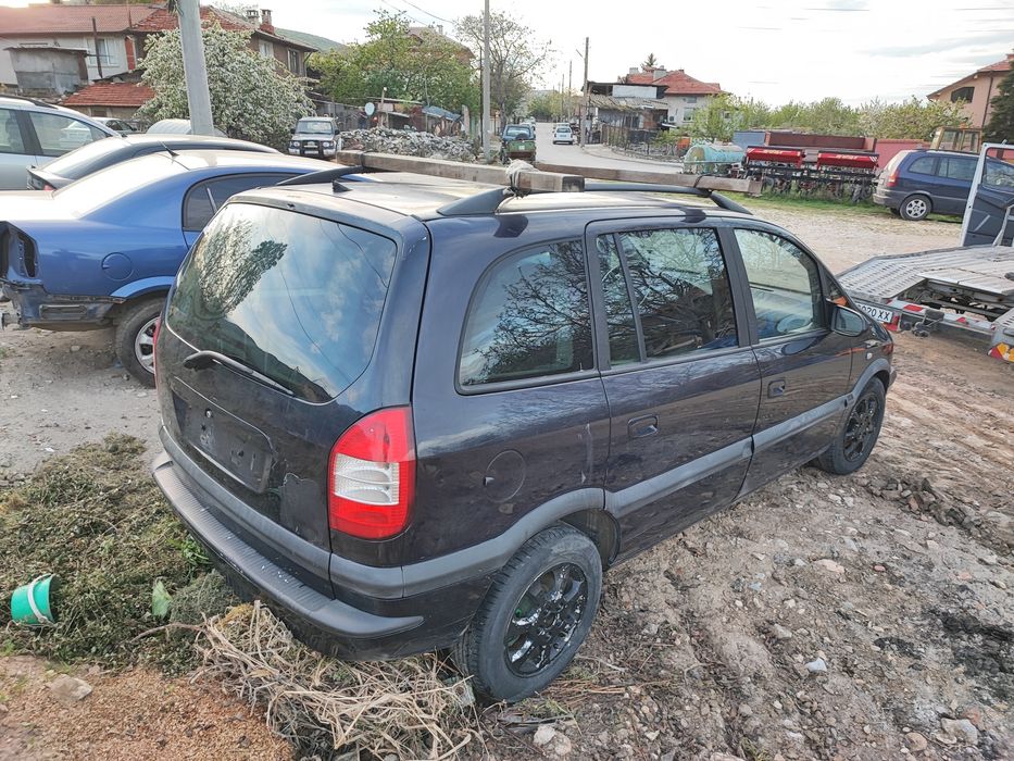 Opel Zafira 2.2 DTI НА ЧАСТИ