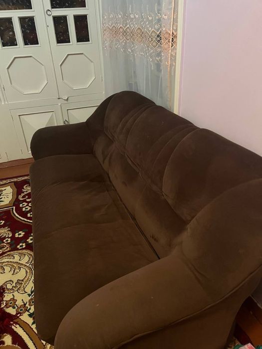 Мгякий мебел сотилади