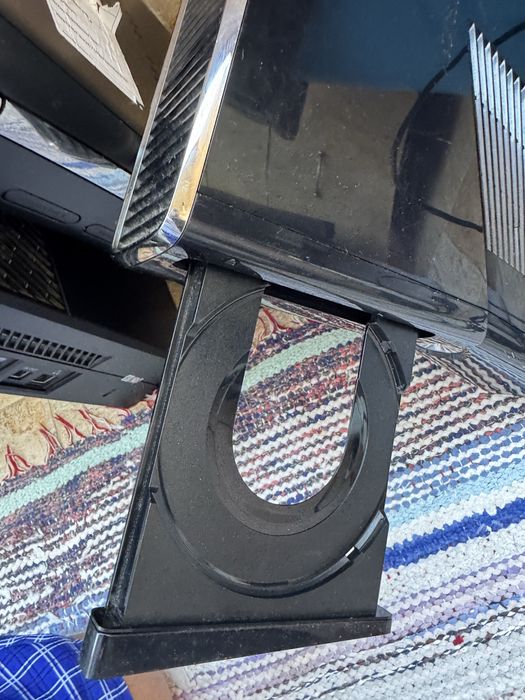 Xbox 360 slim defect , fara accesorii