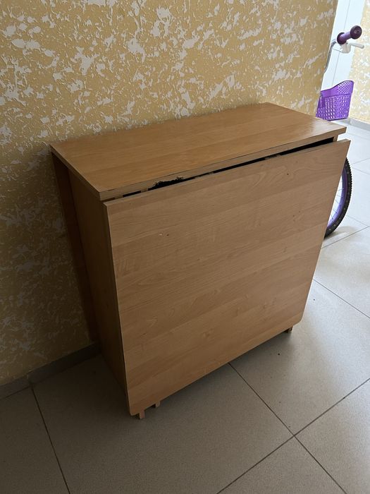 Стол книжка продам