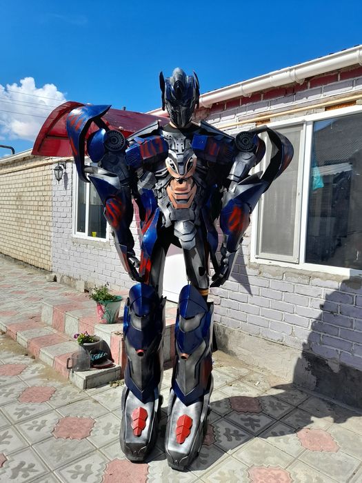 Продам костюм для бизнеса