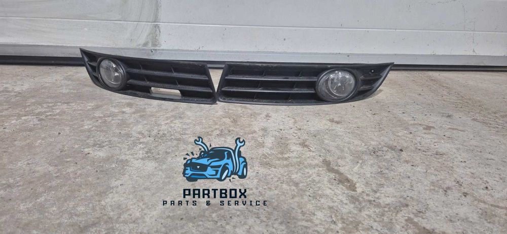 Халогени и решетка халоени VW Passat VI 2011