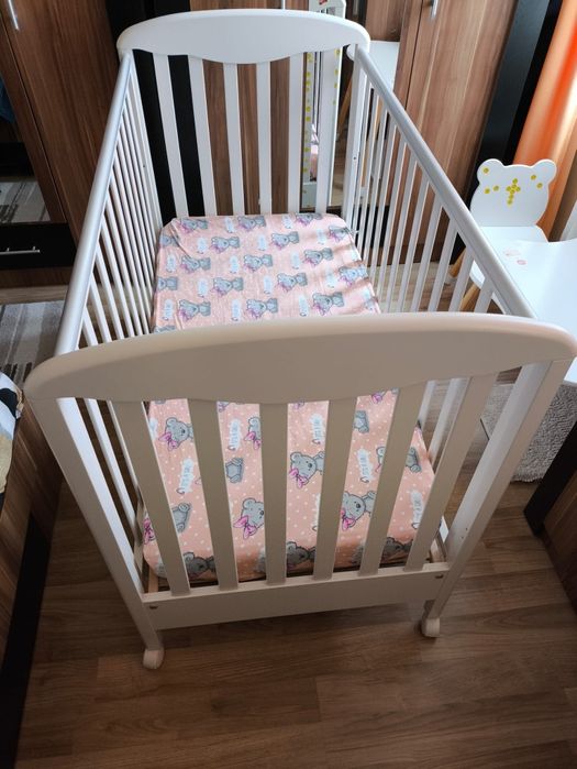 Patut bebe din lemn Little Baby alb 127x63 cm