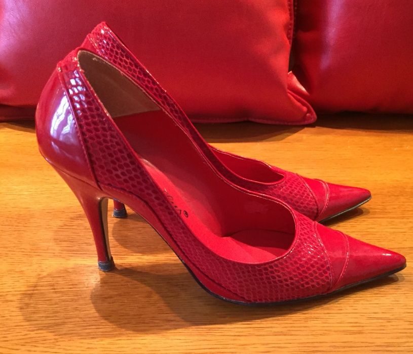 Stiletto piele rosie