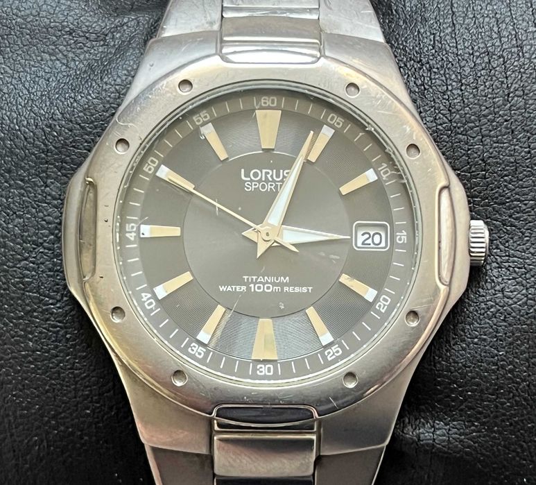 Ceas Lorus Sports Titanium Seiko VX42 100m rezistent titan
