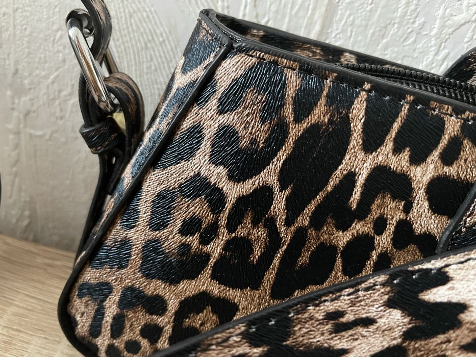 Леопардова дамска чанта