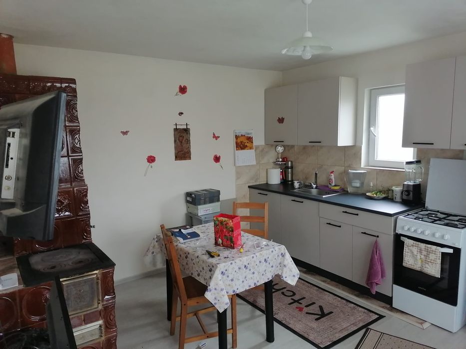 Casa  2 camere. Gliganul de jos jud arges .utilata  45m utili. 700m teren.zona superba pret 1234euroa
