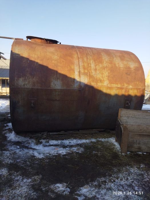 Продается емкость для воды