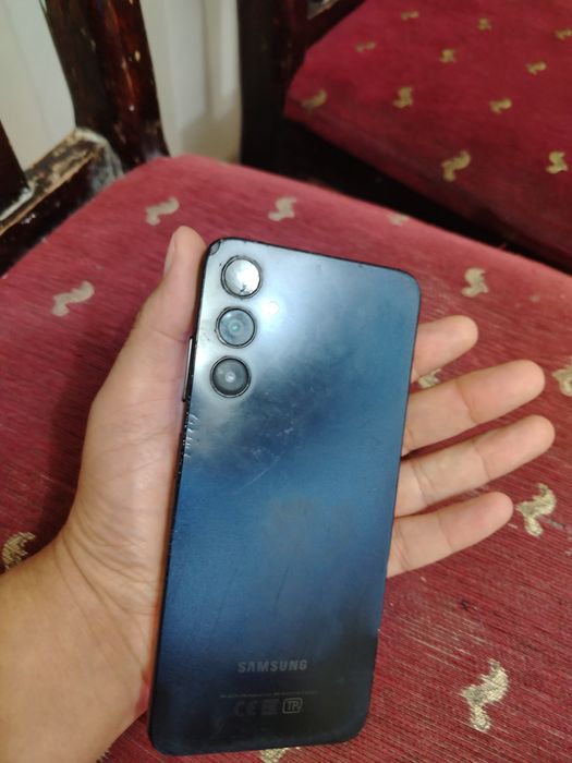 Продаетсья телефон