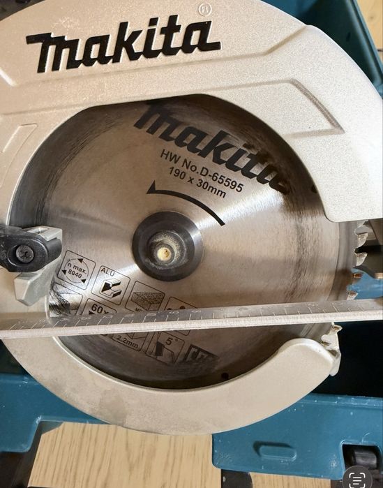 Fierastrau circular Makita HS7611K, 1600 W, Ø 190 mm