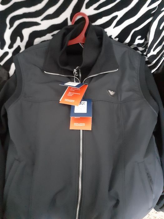 Продам спорткостюмы и джемпер