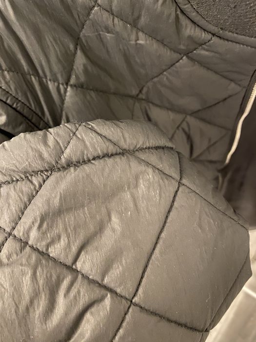 Женский бомбер Zarina