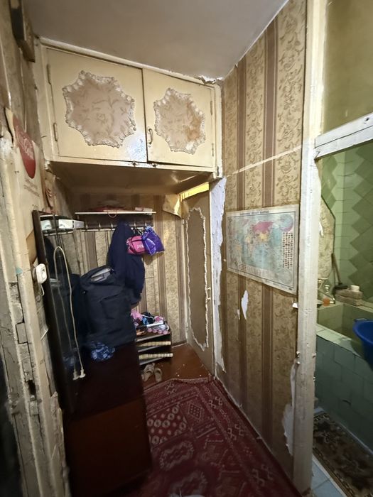 Продам 1 комнатная квартира Куйлюк массив 3 Напротив Корзинка Мирабад