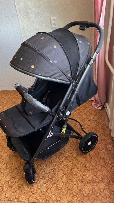 Продам коляску зима лета прогулочная