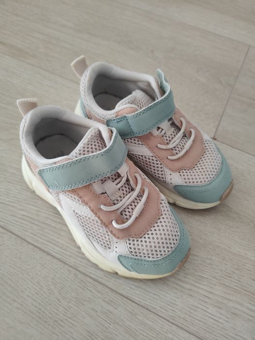 Adidași H&M mărime 26