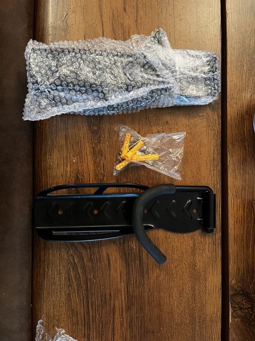 2 Suport metalici fixare bicicleta