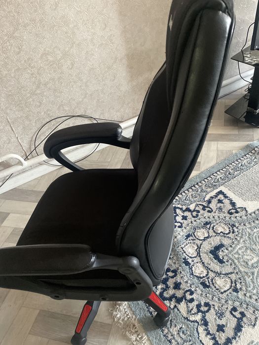 Кресло игровое б/у