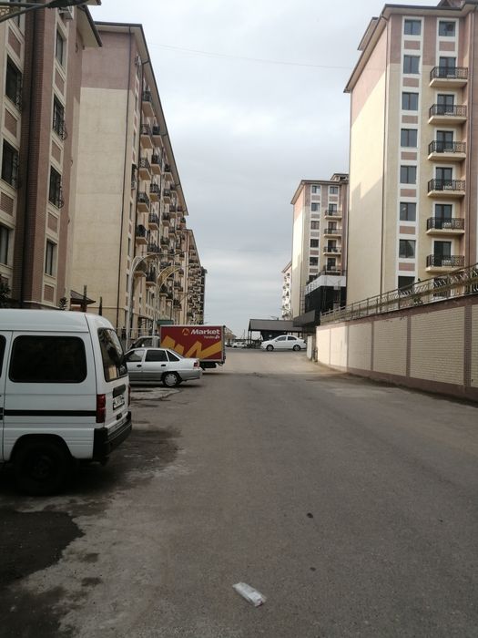 1 xonali uy sotiladi