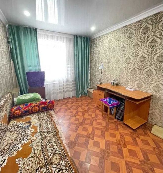 Просторный двухэтажный дом в отличном районе