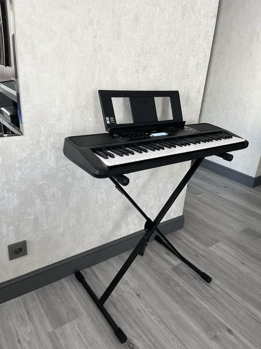 Синтезатор YAMAHA PSR-E383