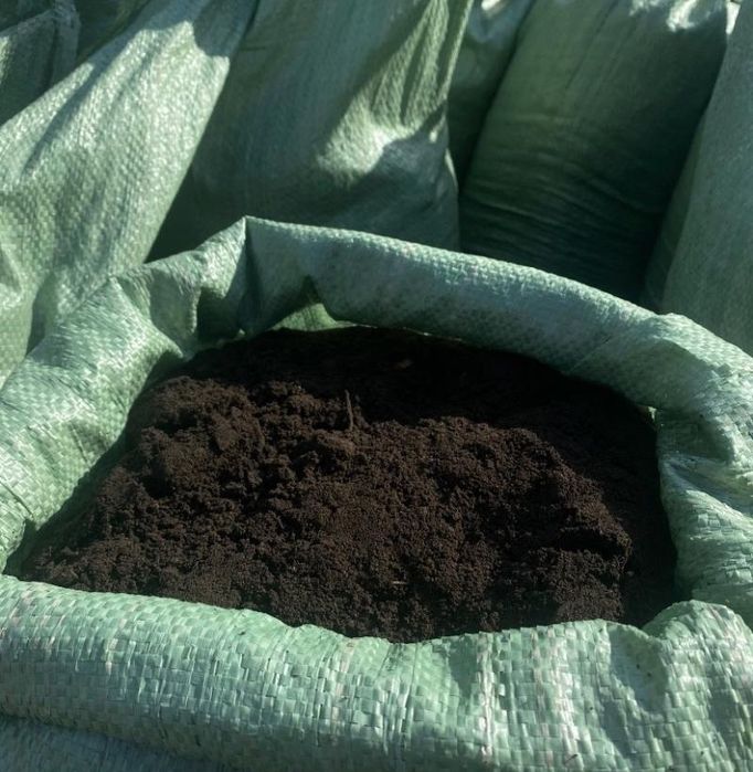 Чернозем в мешках